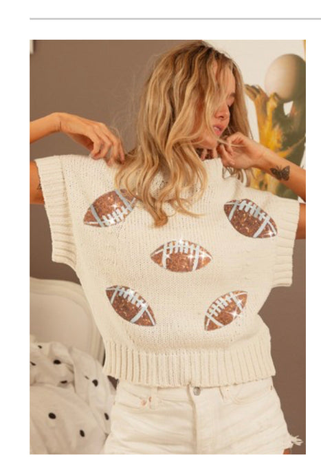 A MUST HAVE FOOTBALL SWEATER 0145C